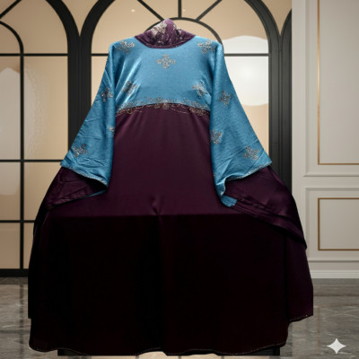 জাফরান আবায়া (হিজাবসহ)