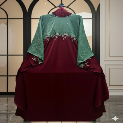 জাফরান আবায়া (হিজাবসহ)